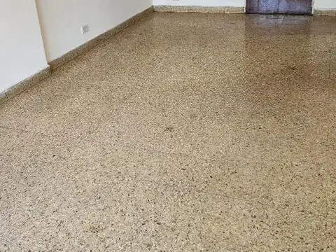 José M. Moreno 1900, Piso 2