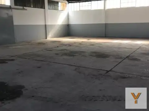Depósito en venta - 3 Baños 10 Cocheras - 1800 mts2 - Manuel B Gonnet