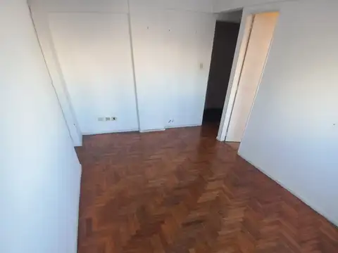 Carlos Antonio López 2400, Piso 3