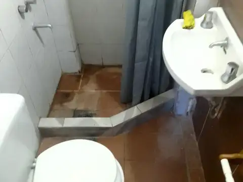 Departamento en Alquiler en Adrogue, $ 460.000