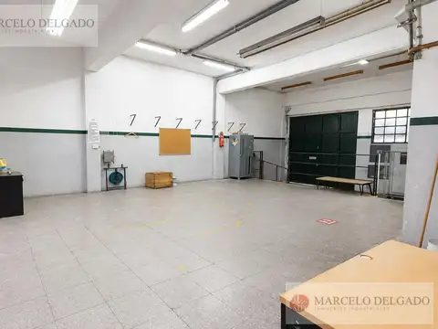 Galpón - Depósito de 1400 m2 en Barracas - ALQUILER