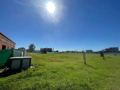 Terreno en Venta en Pilar Del Este - Santa Sofia, USD 29.000
