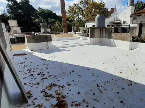 Munro - Zona Industrial I - Lote Propio - Casa  de 3 amb con Cochera y Galpón/taller!