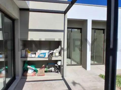 CASA EN VENTA A ESTRENAR - LAR DE VIEYES III - APTA CREDITO