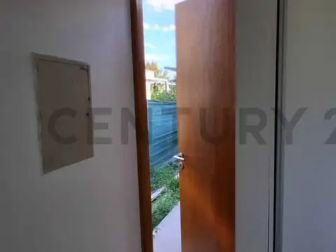 CASA EN VENTA A ESTRENAR - LAR DE VIEYES III - APTA CREDITO