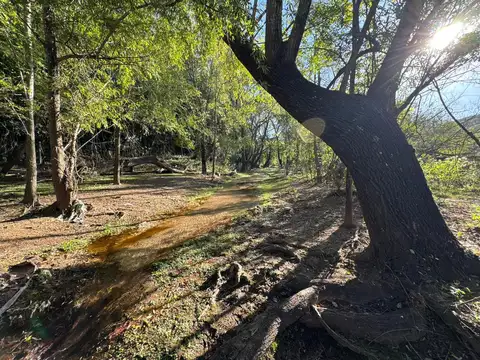 VENTA TERRENO 10100MTS CON ARROYO CON LUZ DE RED