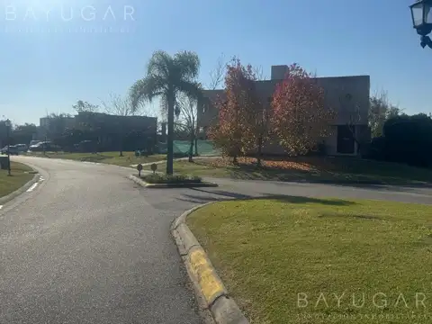 Terreno en Venta 31  mts Fondo