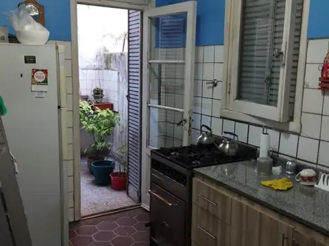 Bulnes 100, Piso 1