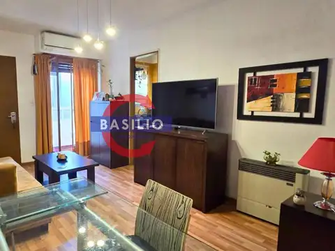 VENTA DEPARTAMENTO 3 AMBIENTES 3ER PISO POR ESCALERA CON BALCÓN EN LA LUCILA