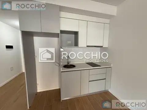 Departamento en Alquiler en Villa Ballester, $ 650.000
