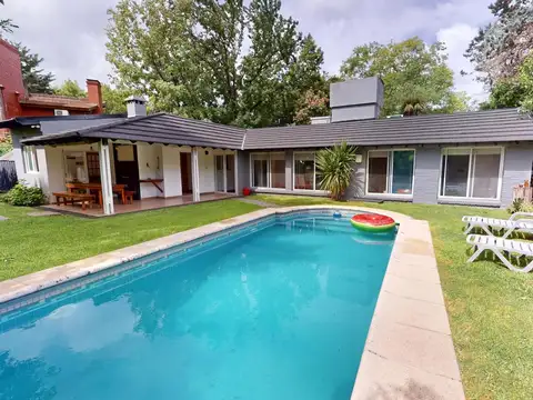 VENTA CASA 5 AMBIENTES CON PILETA EN SAN CARLOS COUNTRY CLUB