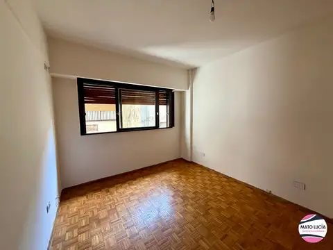 Impecable 2 ambientes - LATERAL MUY LUMINOSO - Estrategica ubicación