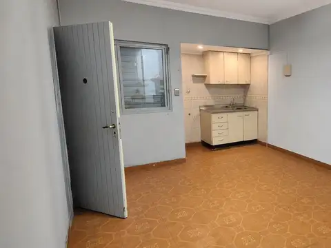 OPORTUNIDAD GALPON/DEPOSITO EN ALQUILER BOEDO 