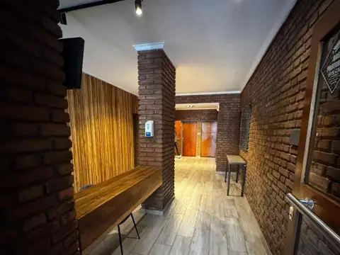 Paraná 441 , Piso 5