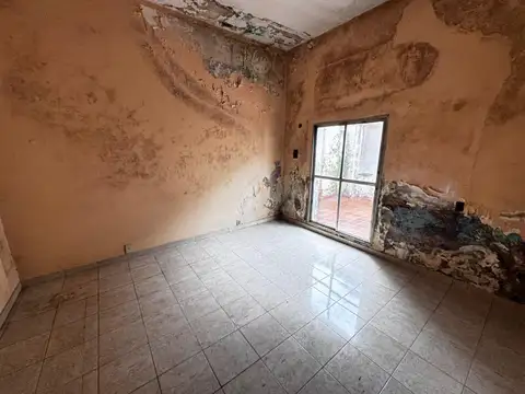 Depto Tipo Casa 5 ambientes con 2 baños