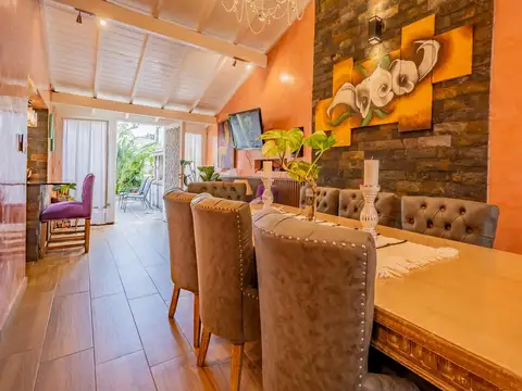 Casa en venta 3 ambientes con jardin en Martinez