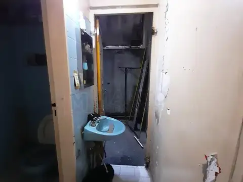 Alquiler Local con sótano y patio