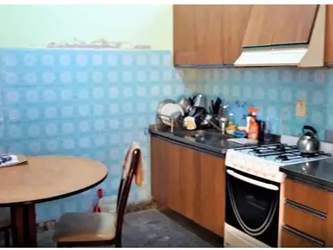 Local en Venta en Billinghurst, USD 106.000