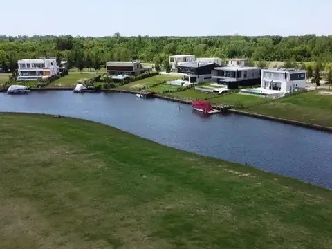 Excelente Lote En Venta Al Rio En Naudir-escobar