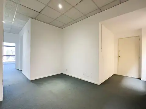 Oficina en Venta con 1 cochera