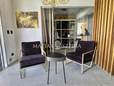 Casa 7 ambientes con 5 baños