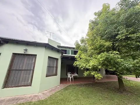 Casa 3 ambientes con 2 baños
