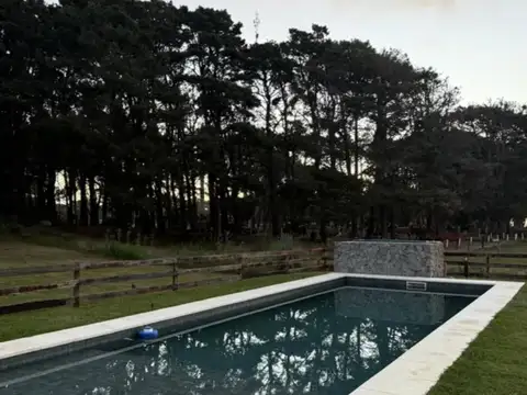 Casa en Venta - 5 Dormitorios 4 Baños - 400mts - Costa Esmeralda