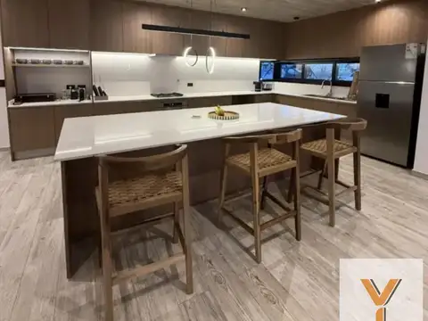Casa en Venta en Costa Esmeralda, USD 490.000