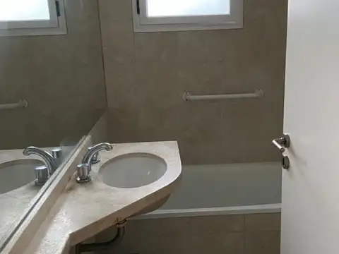 Departamento en Alquiler en Nordelta, USD 1.000