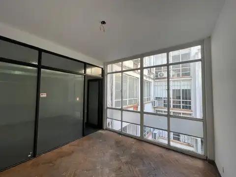 Venta Oficina Libertad 400 Gran Oportunidad
