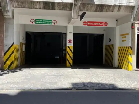 Cochera en venta | Rioja e Italia - Seguridad