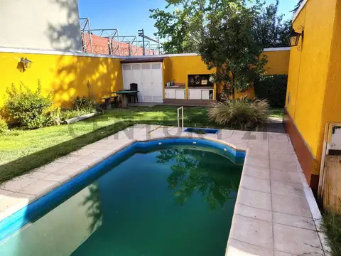 Se vende casa. Godoy Cruz
