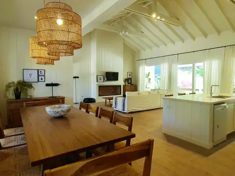 Casa en Venta en Barrio Cerrado Costa Esmeralda, USD 690.000