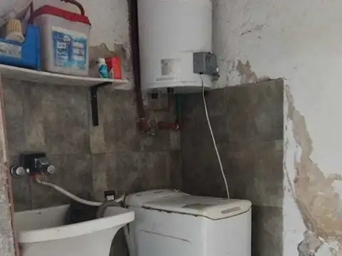 VENTA CASA 4 AMBIENTES, RETASADA!! - TORRES, LUJAN 100