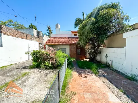 Casa en Venta en Berazategui, USD 95.000