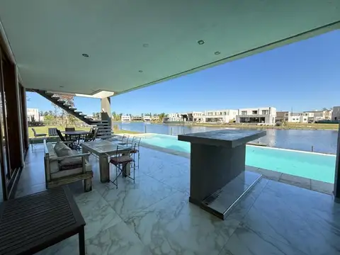 Casa en Venta en Laguna Grande, USD 515.000
