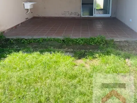 Casa en Venta con 12 cocheras