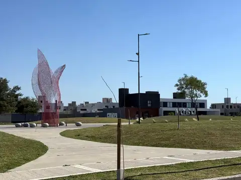 EXCLUSIVO LOTE EN VENTA DAKOTA TOWN 