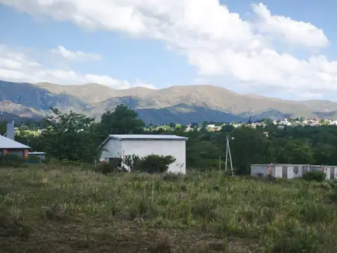 Lote de Terreno en Venta 2.069m2 - Vista a las Sierras - Villa Giardino - Córdoba (U$S 9,62 x m2)