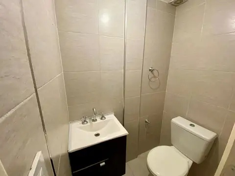Departamento en Alquiler en Banfield, $ 800.000