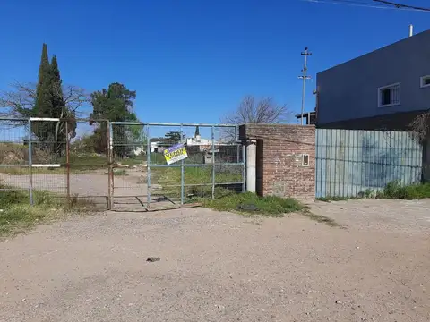 Vendo o Permuto Lote en Alberdi y las Vias