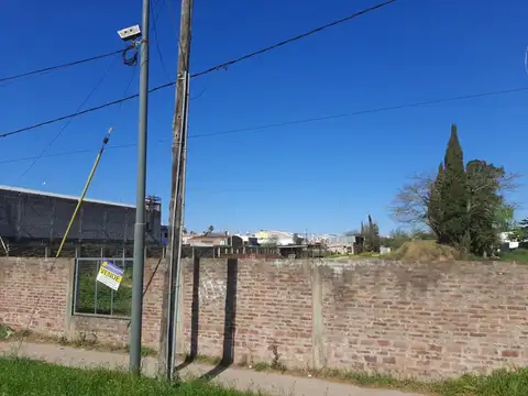 Avda Alberdi Y Las Vias