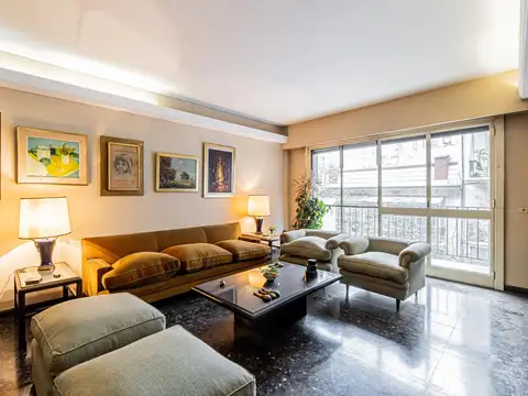 Departamento en Venta 4 Dormitorios - Apto Profesional