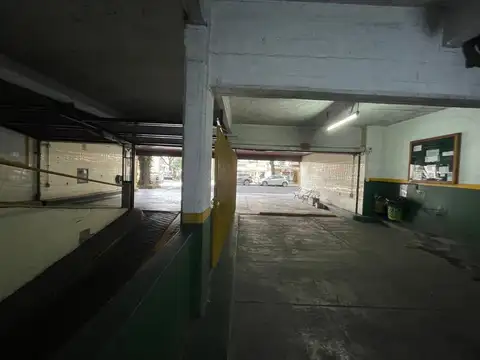 COCHERA BELGRANO ESQ CABILDO PLANTA BAJA
