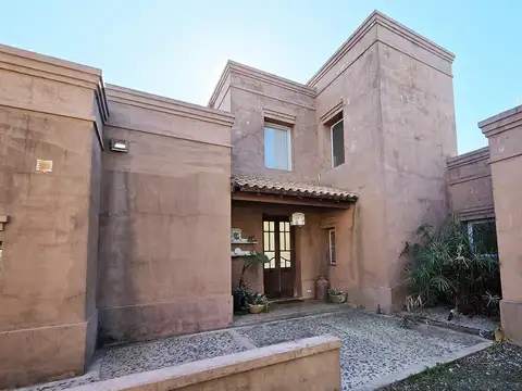 Venta Casa Familar 7 Ambientes en San Francisco Manzanares Pilar APTO CREDITO