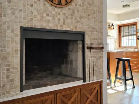Casa en Venta en Manuel B Gonnet, USD 237.000