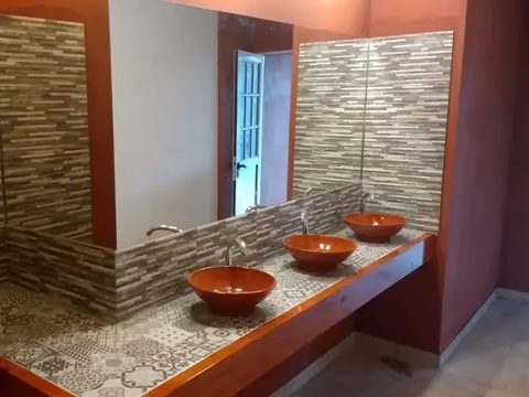 Hotel en Venta 18 años