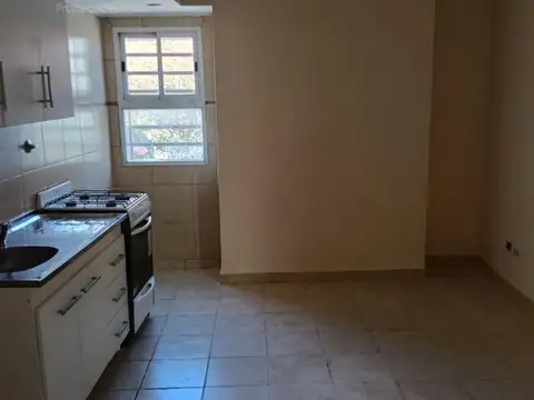 Depto Tipo Casa en Venta en Villa Ballester, USD 52.000