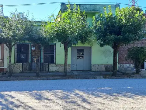 VENTA CASA 3 DORMITORIOS A RECICLAR CARDAL FLORIDA