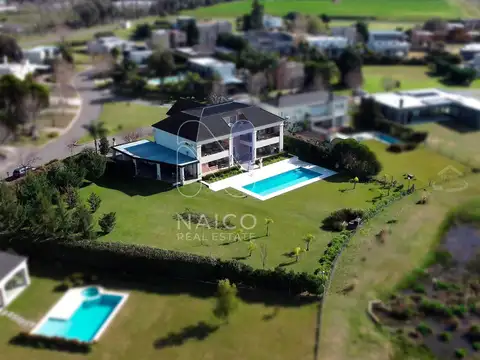 Casa en Venta en Haras Santa María, USD 850.000